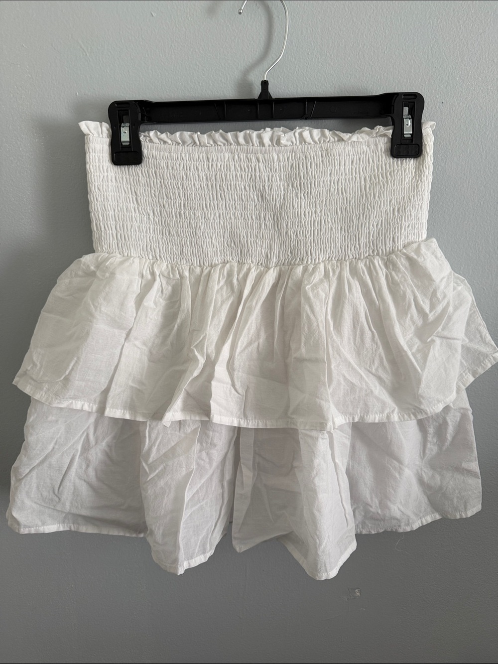 White Tiered Ruffle Mini Skirt - Lightweight Women's Skirt Francesca’s size Med